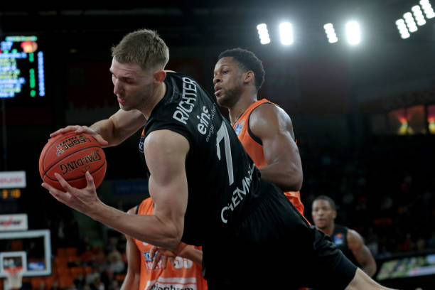 的杰出表现 的杰出表现